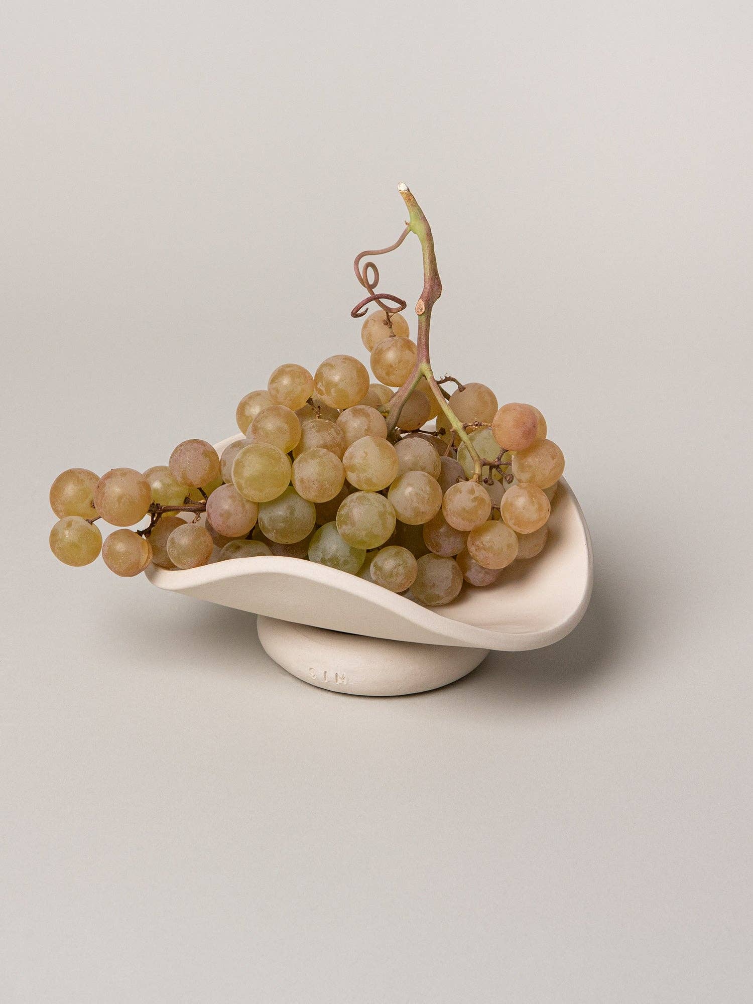 Virginia Sin - Urch Bowl, Ivory