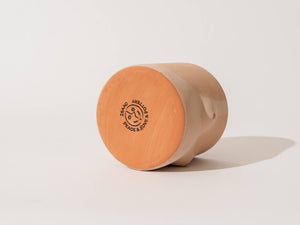 LIGHT TAN LINES POT