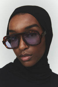 JANE IN RED TORTOISE