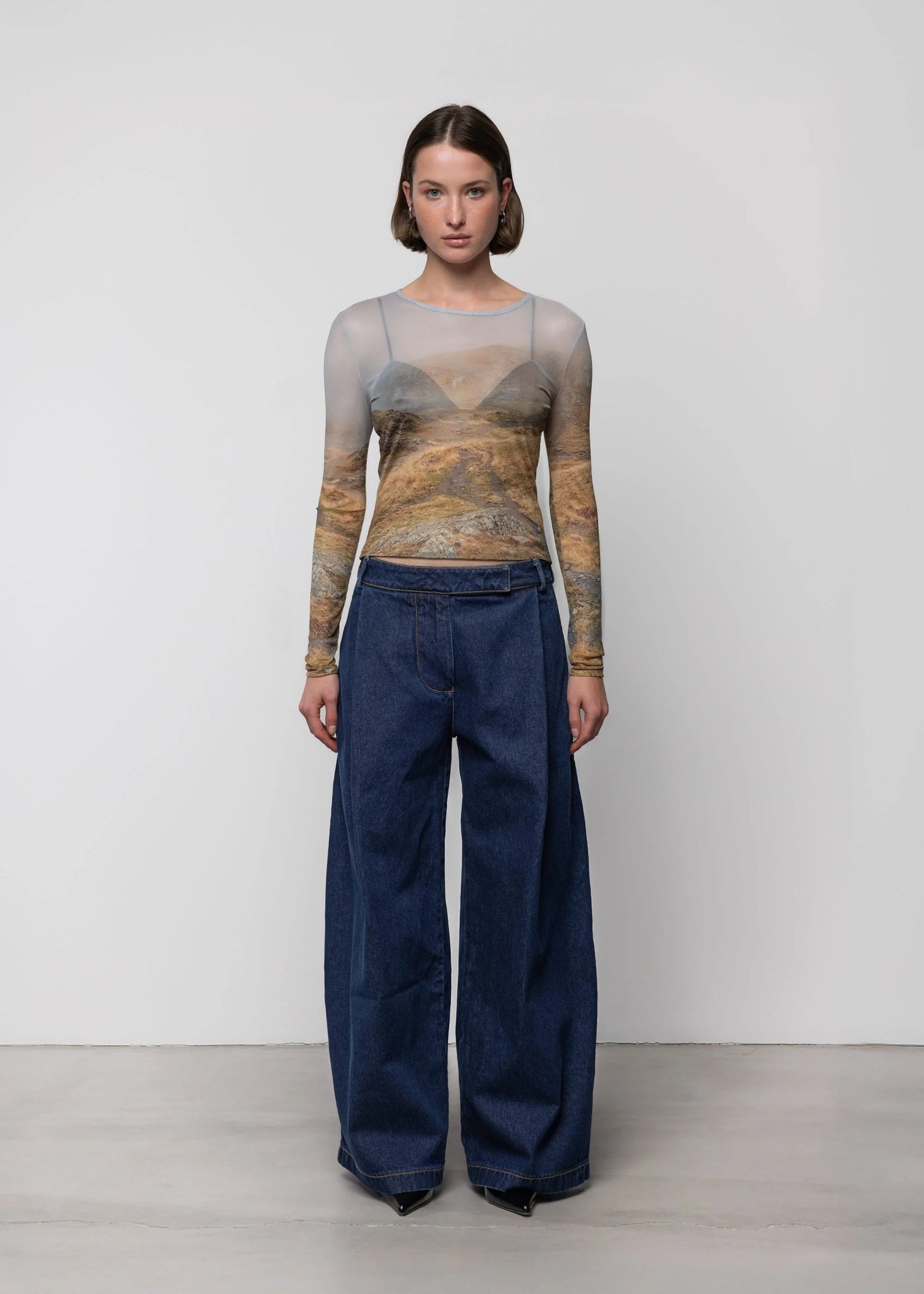 MESH LONG SLEEVE TOP IN NEGOIU PRINT