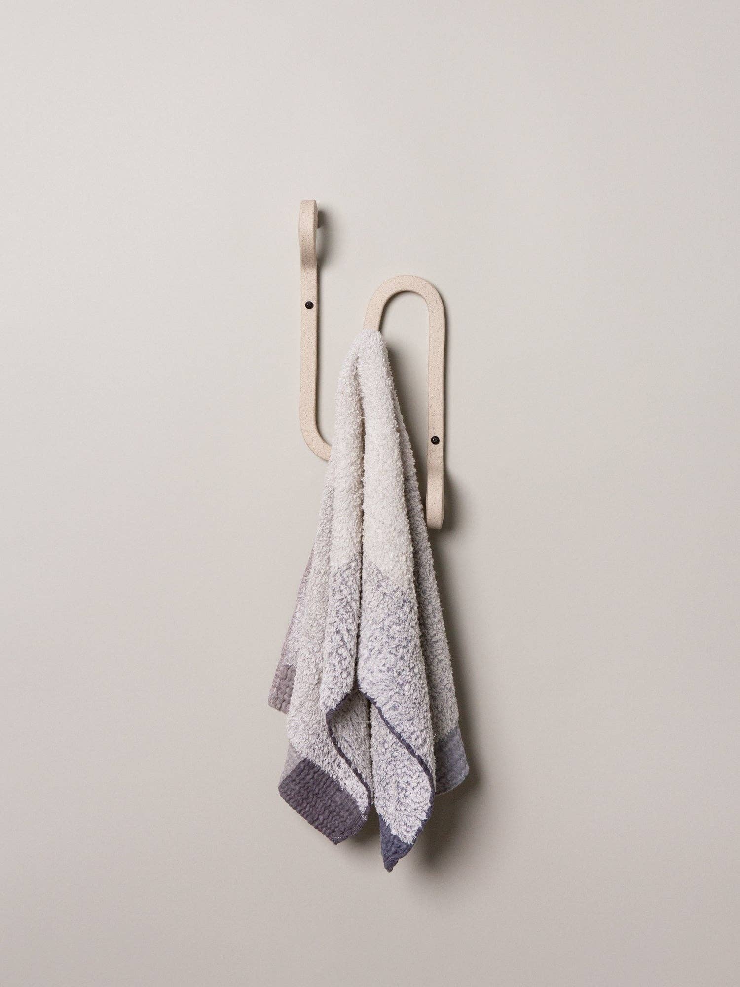 Virginia Sin - For-Everything Rack / Narrow, Sand