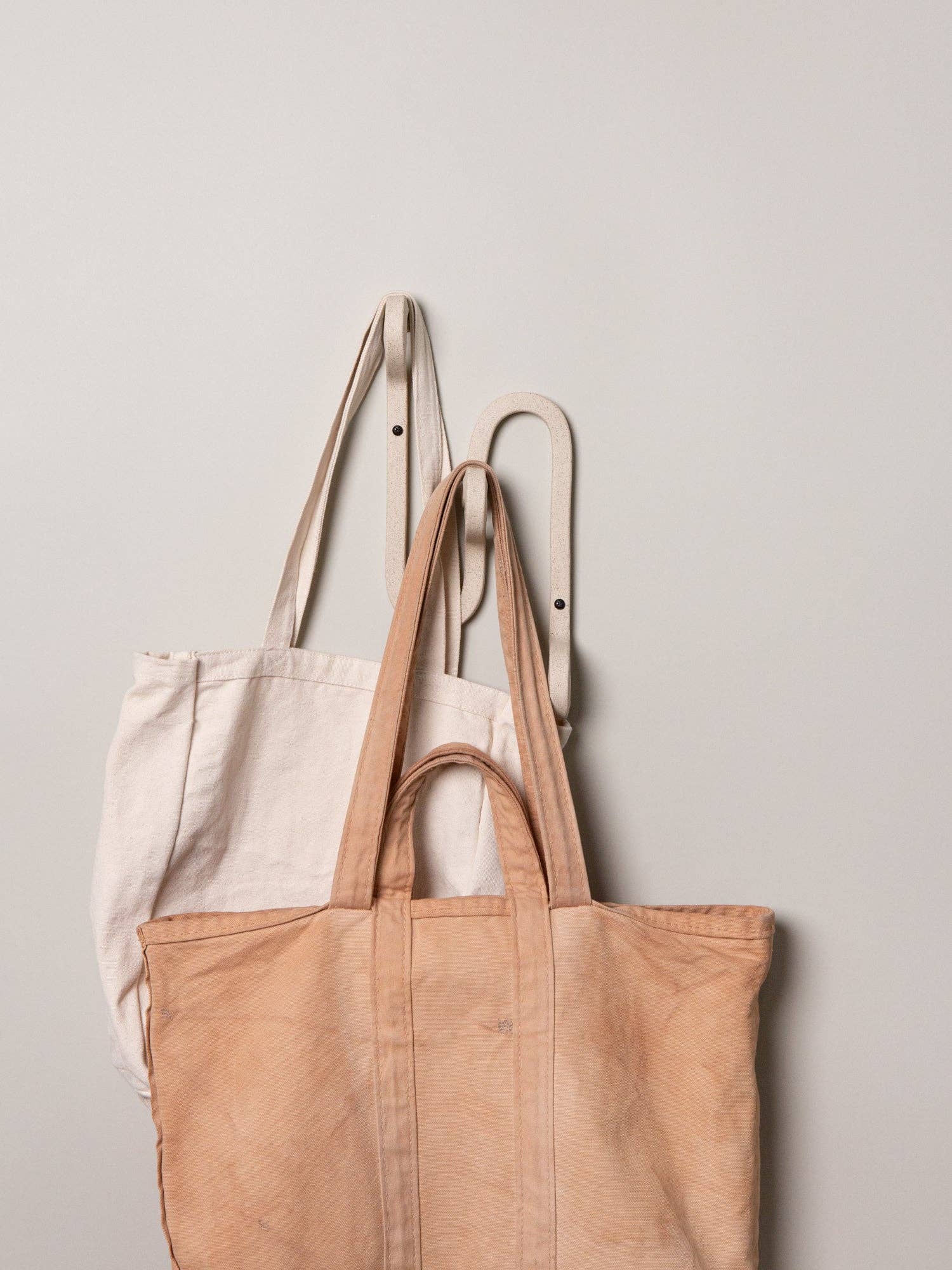 Virginia Sin - For-Everything Rack / Narrow, Sand