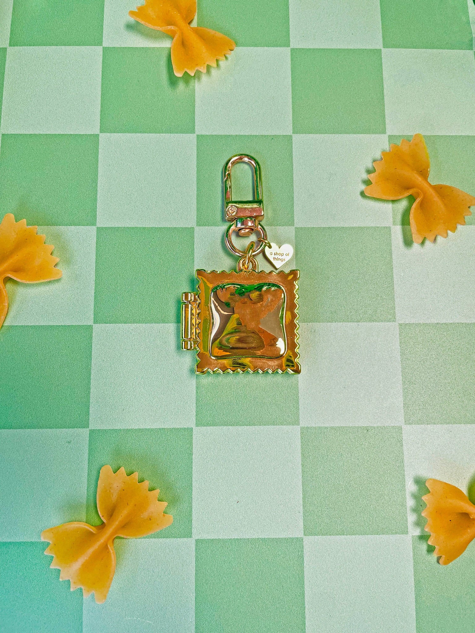 RAVIOLI LOCKET KEYCHAIN