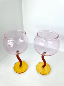 SQUIGGLE STEM GLASSES