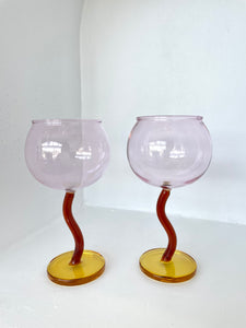 SQUIGGLE STEM GLASSES