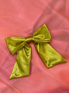 GIANT BOW CLIP - CHARTREUSE