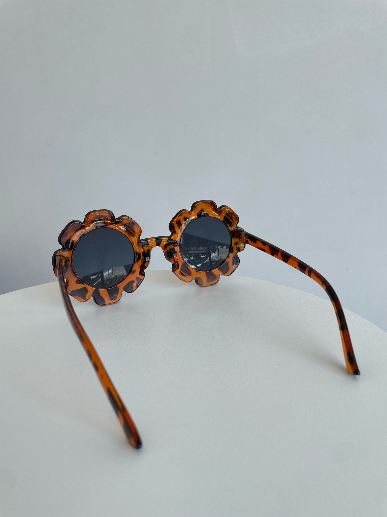 FLEUR SUNGLASSES - TORTOISE