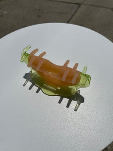 MELON HAIR CLAW