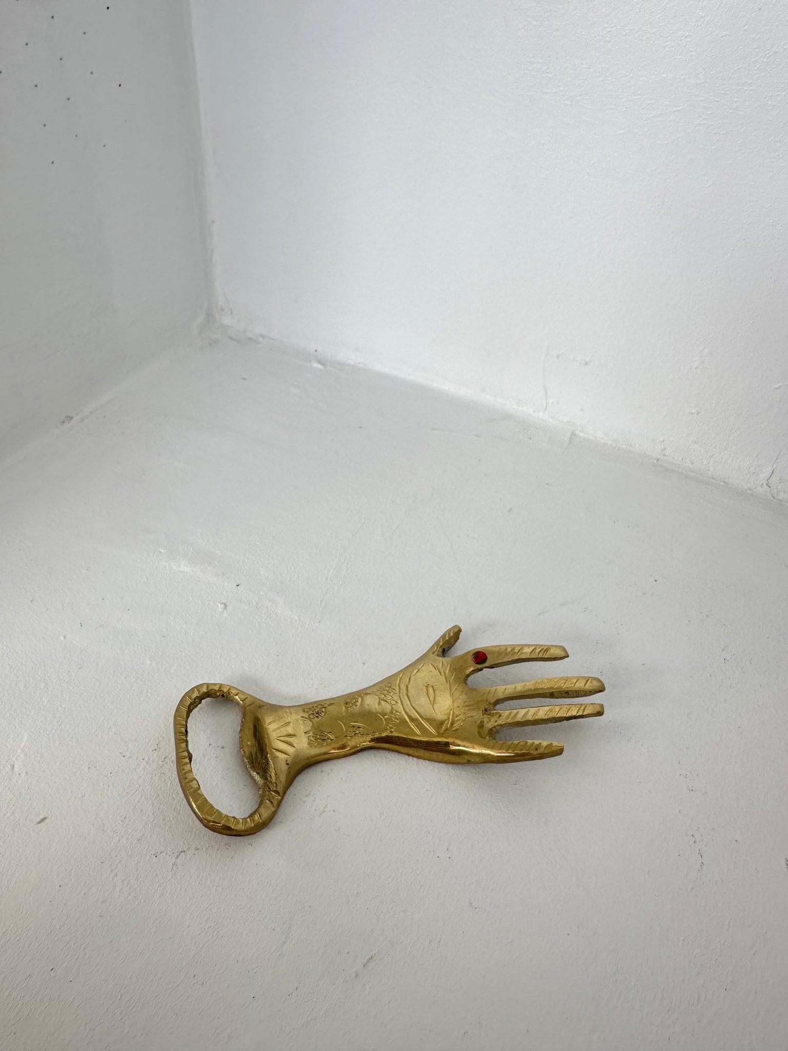VINTAGE HAND BOTTLE OPENER