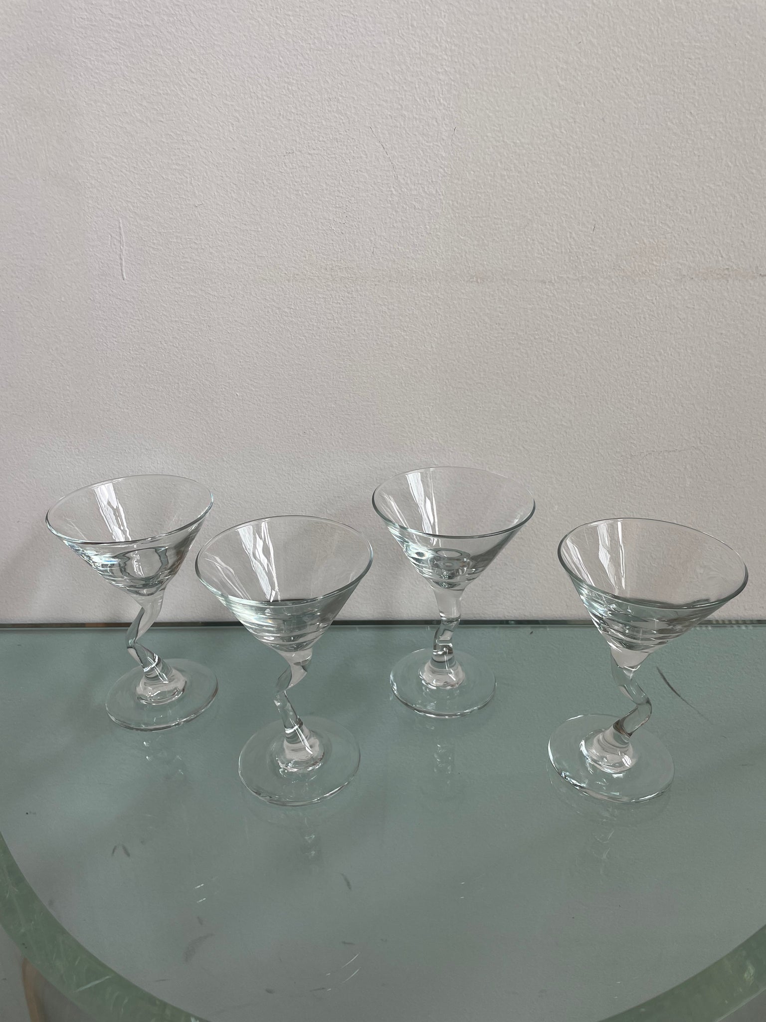 WAVY STEM COCKTAIL GLASSES – Ri-Ri-Ku