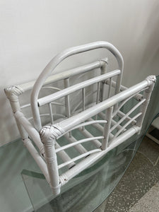 WICKER MAGAZINE RACK