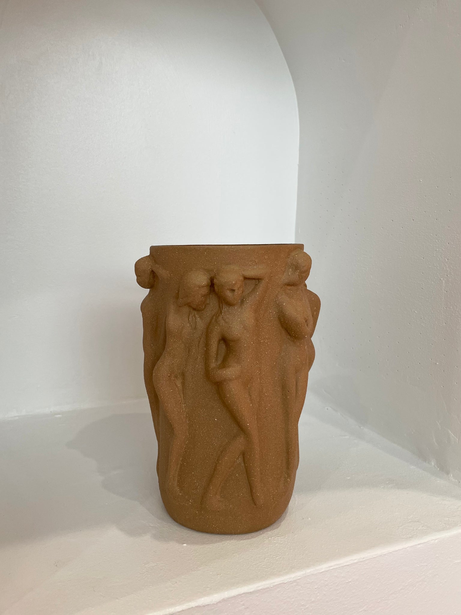 DANCING LADIES VASE - COCOA