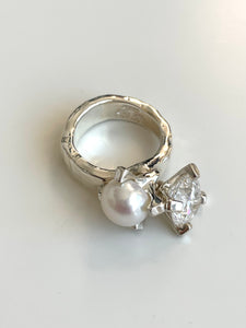 PEARL + STONE RING