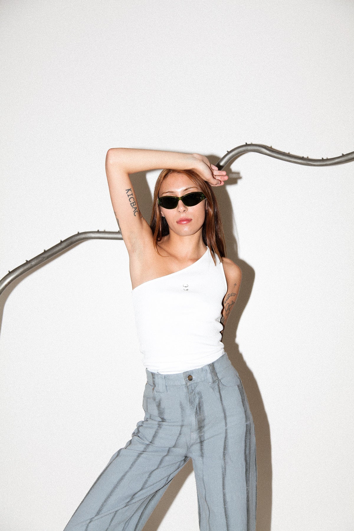 PIERCED ONE SHOULDER TOP - WHITE