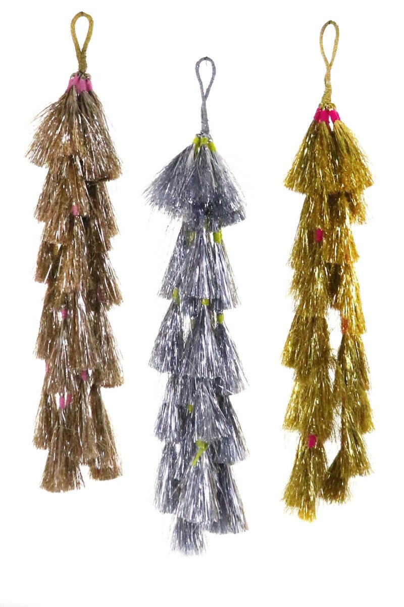 TINSEL TASSEL CLUSTER