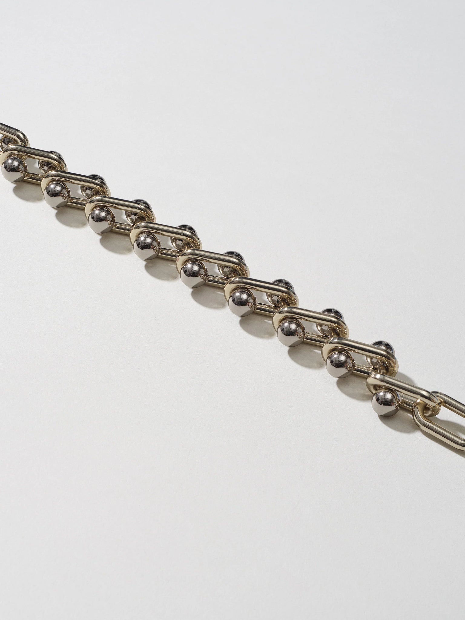 PIERCED CABLE CHAIN WRISTLET