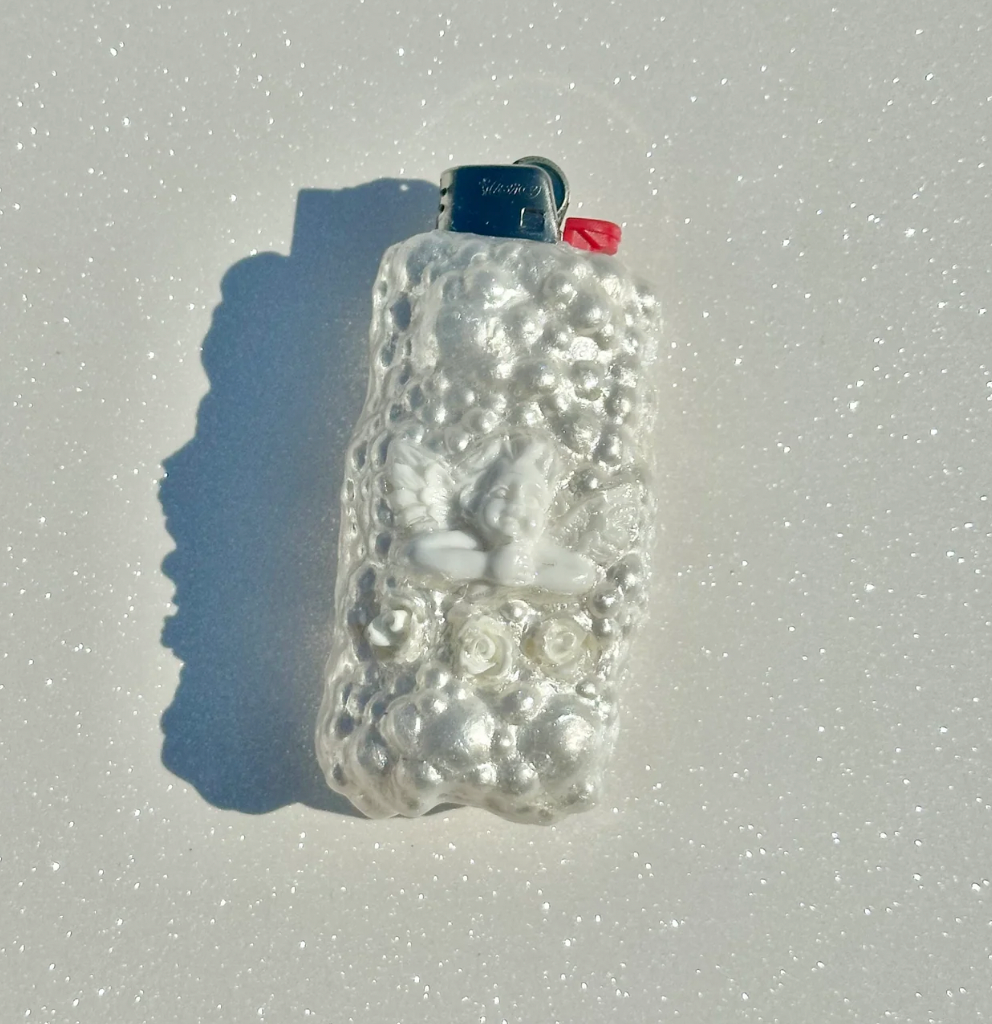 RE-USEABLE LIGHTER CASE BY BELLA - PURE WHITE ANGEL