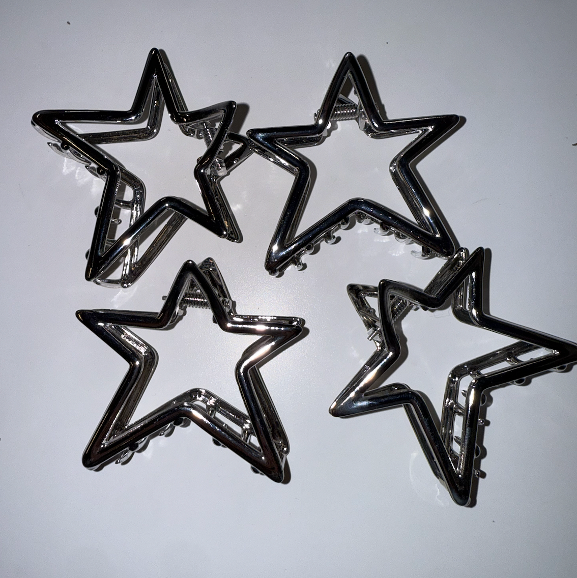 METAL STAR HAIR CLAW