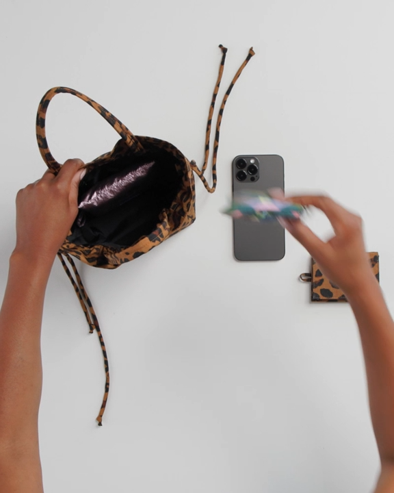 NYLON DRAWSTRING BAG