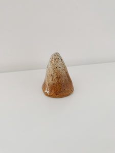 VINTAGE CERAMIC PAPERWEIGHT