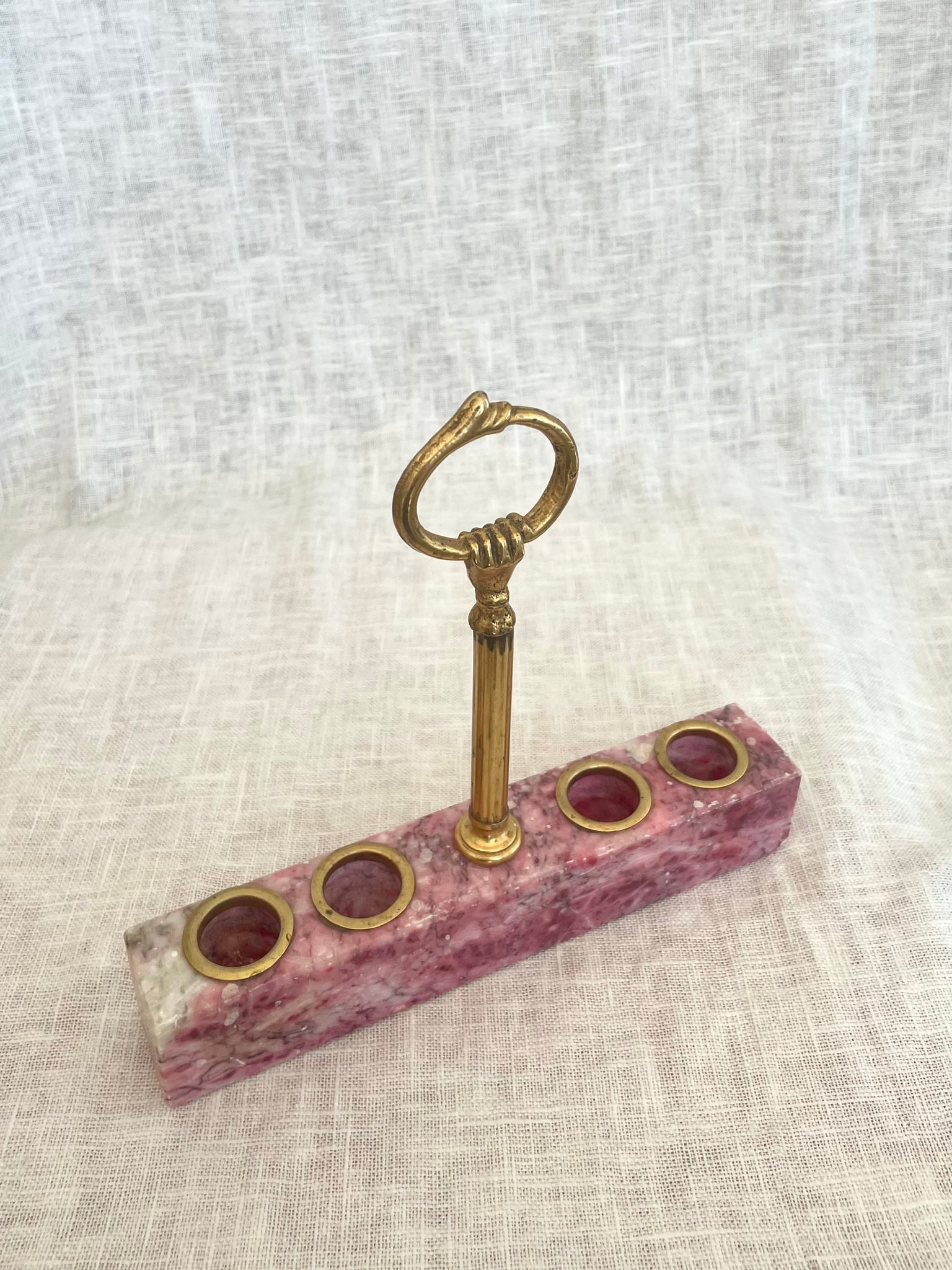 PINK ALABASTER LIPSTICK HOLDER