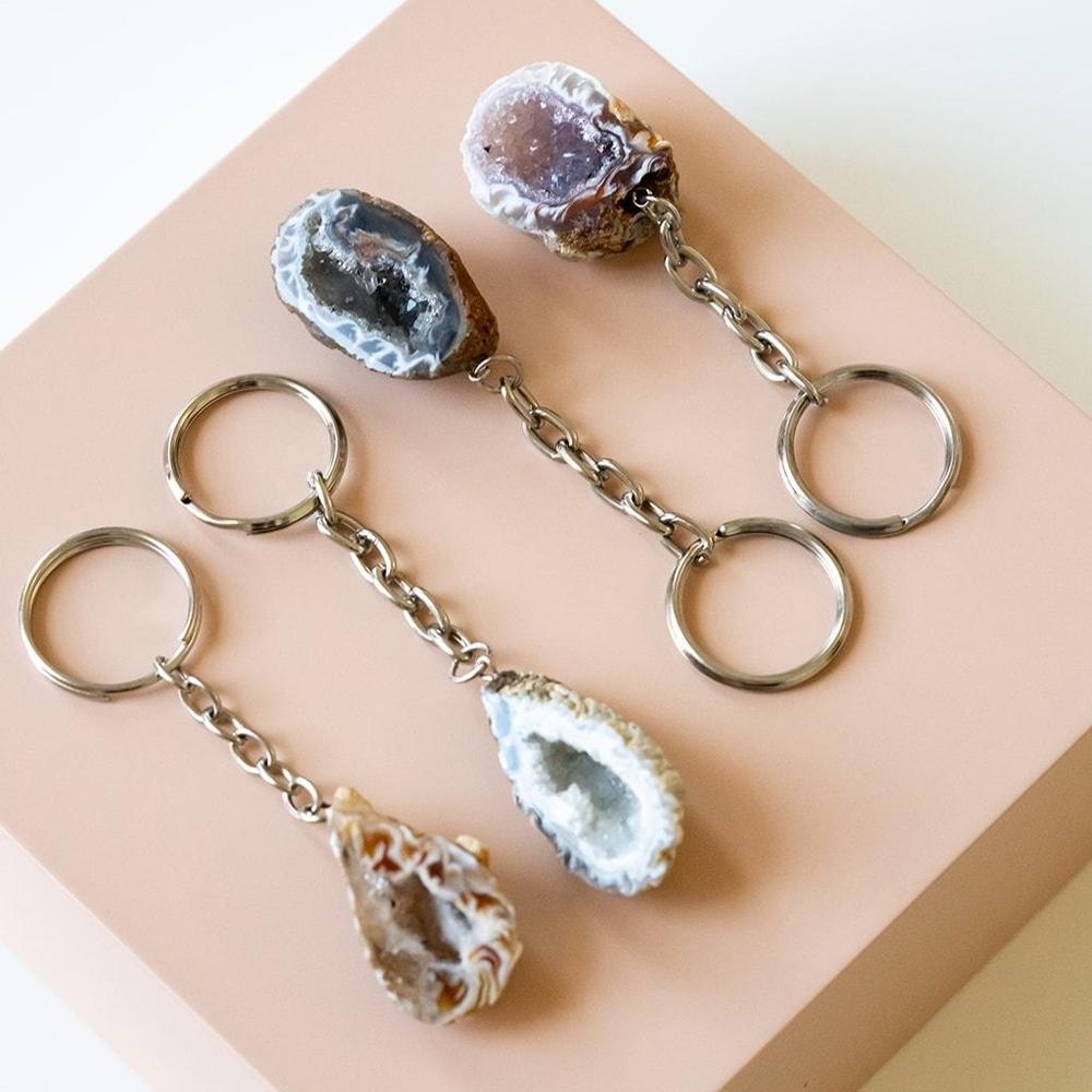 AGATE GEODE CRYSTAL KEYCHAIN