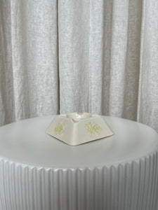 VINTAGE PLATFORM ASHTRAY