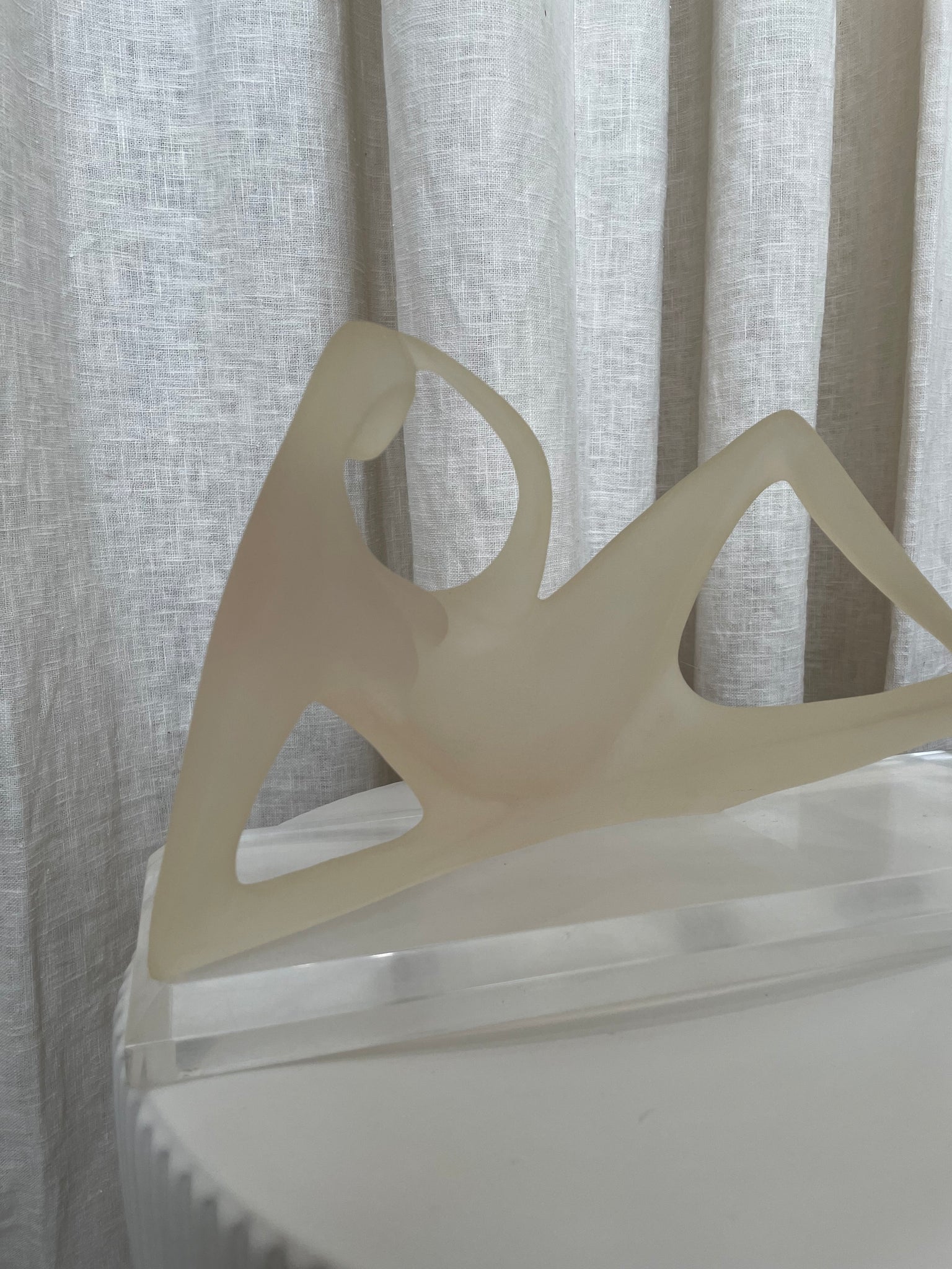 CHIC LADY SCULPTURE