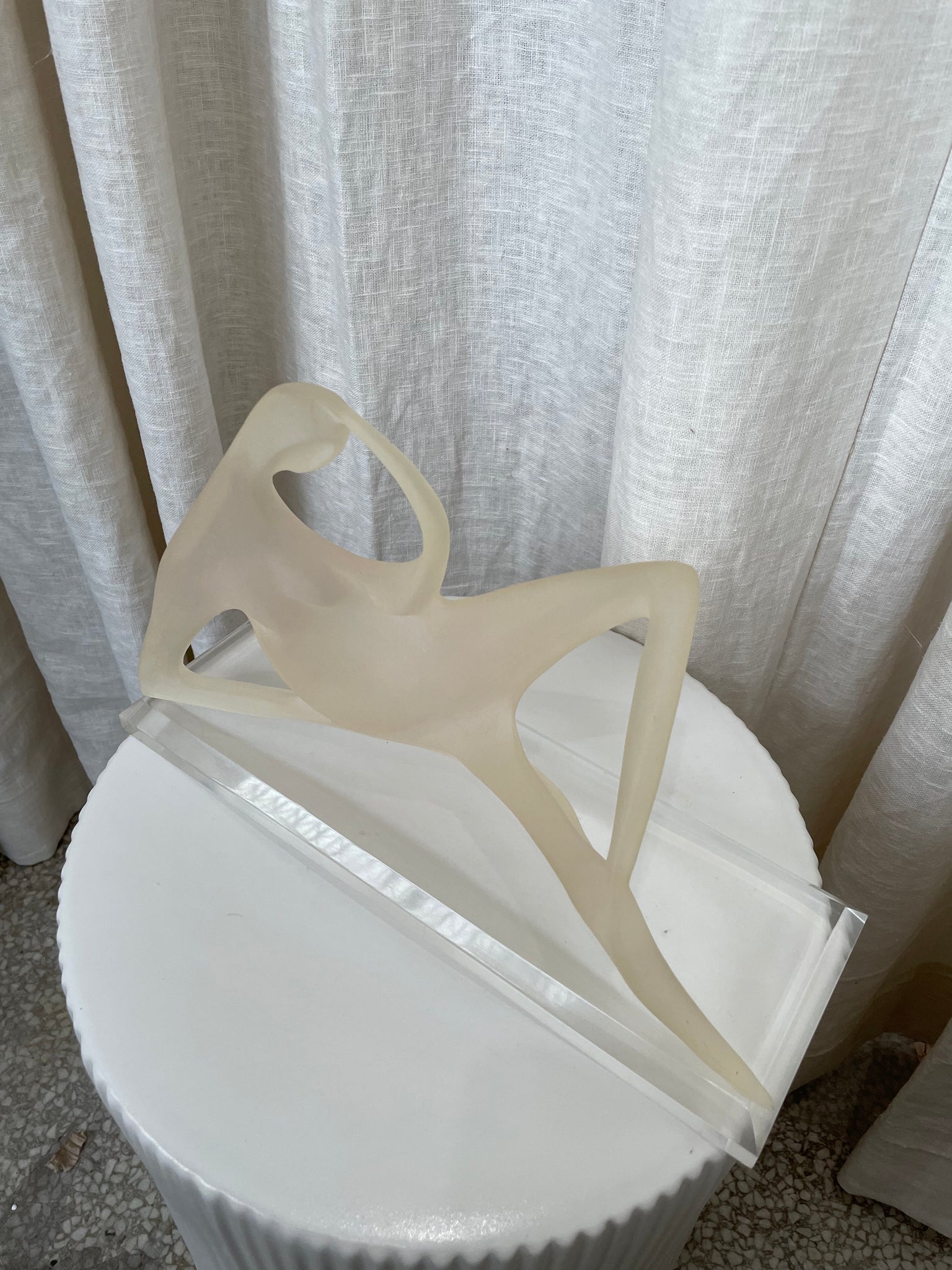 CHIC LADY SCULPTURE