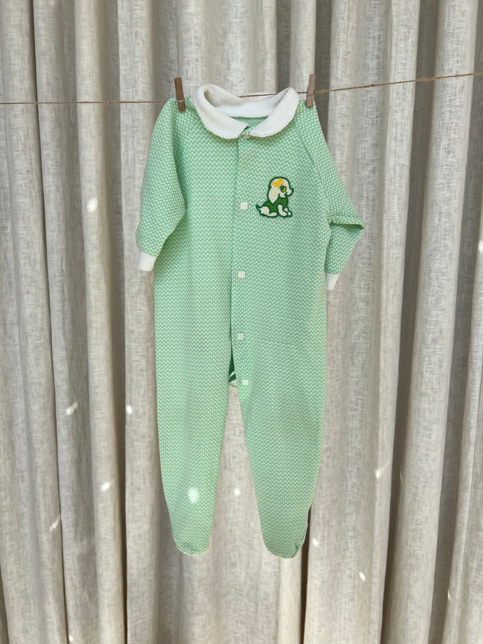 PUPPY LOVE VINTAGE ONESIE