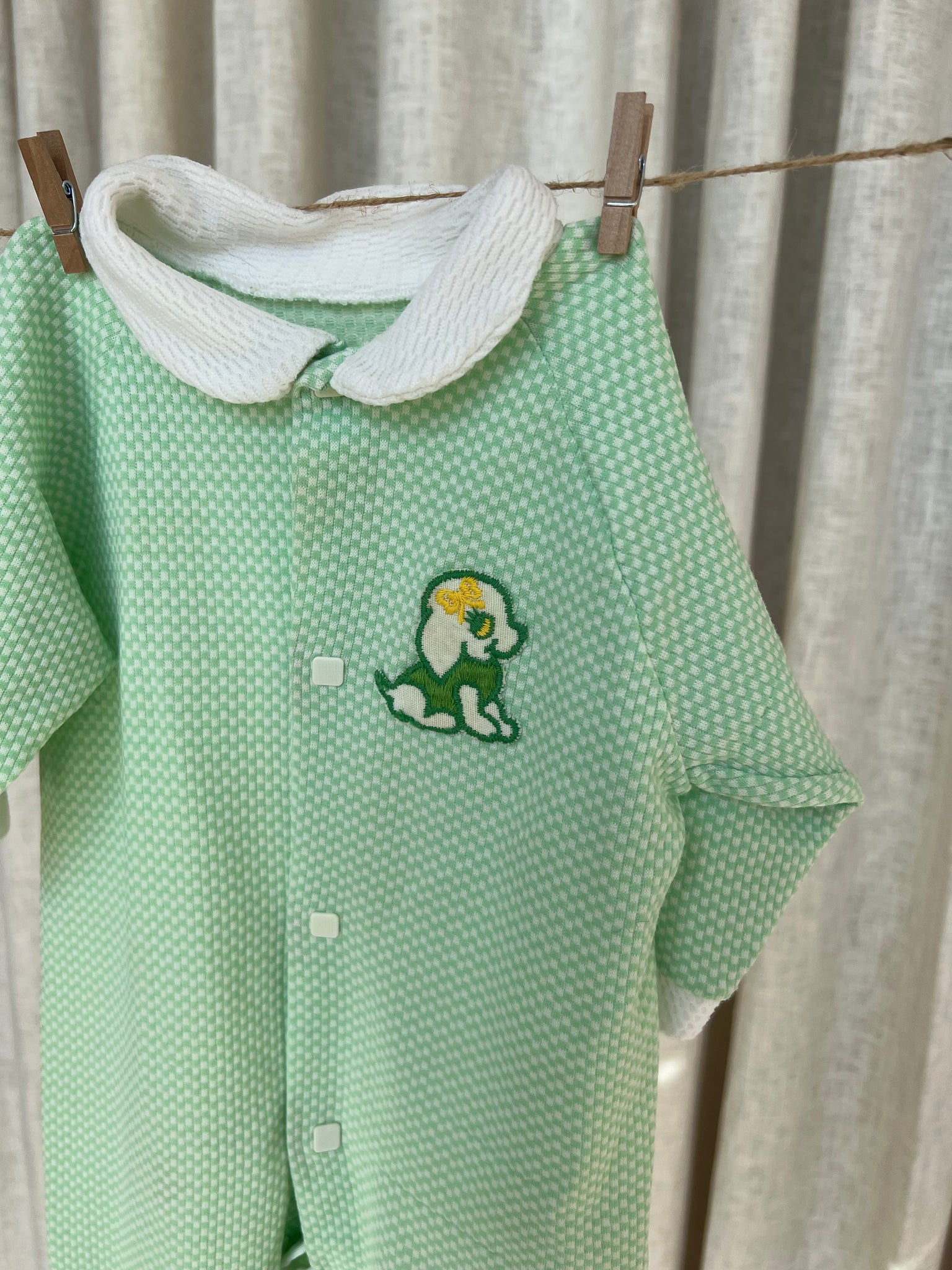 PUPPY LOVE VINTAGE ONESIE