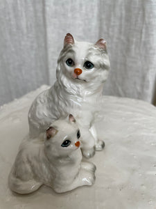 CAT FAM FIGURINE