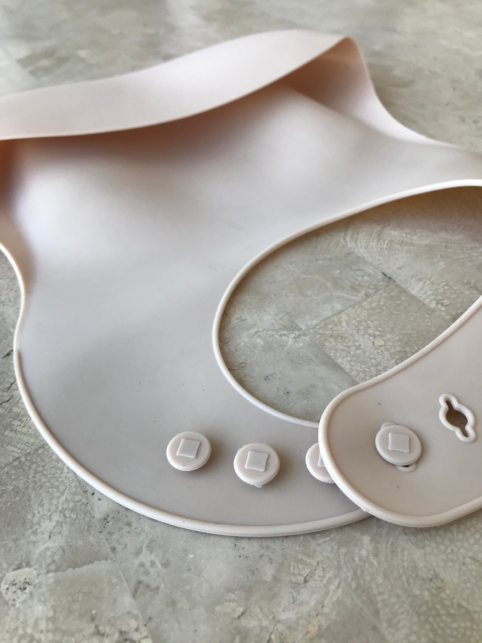 TAN SILICONE BIB