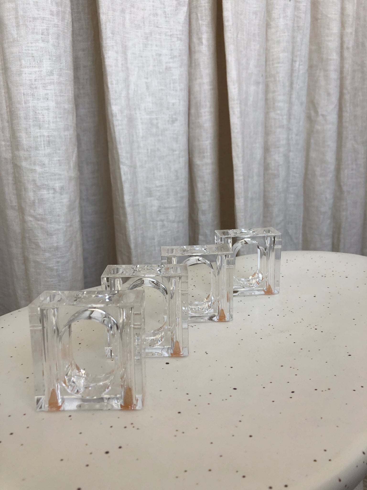 LUCITE S&P NAPKIN RINGS