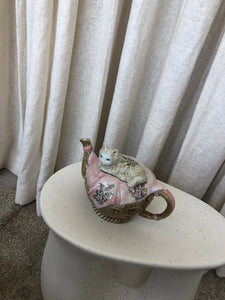 RESTING KITTEN TEAPOT