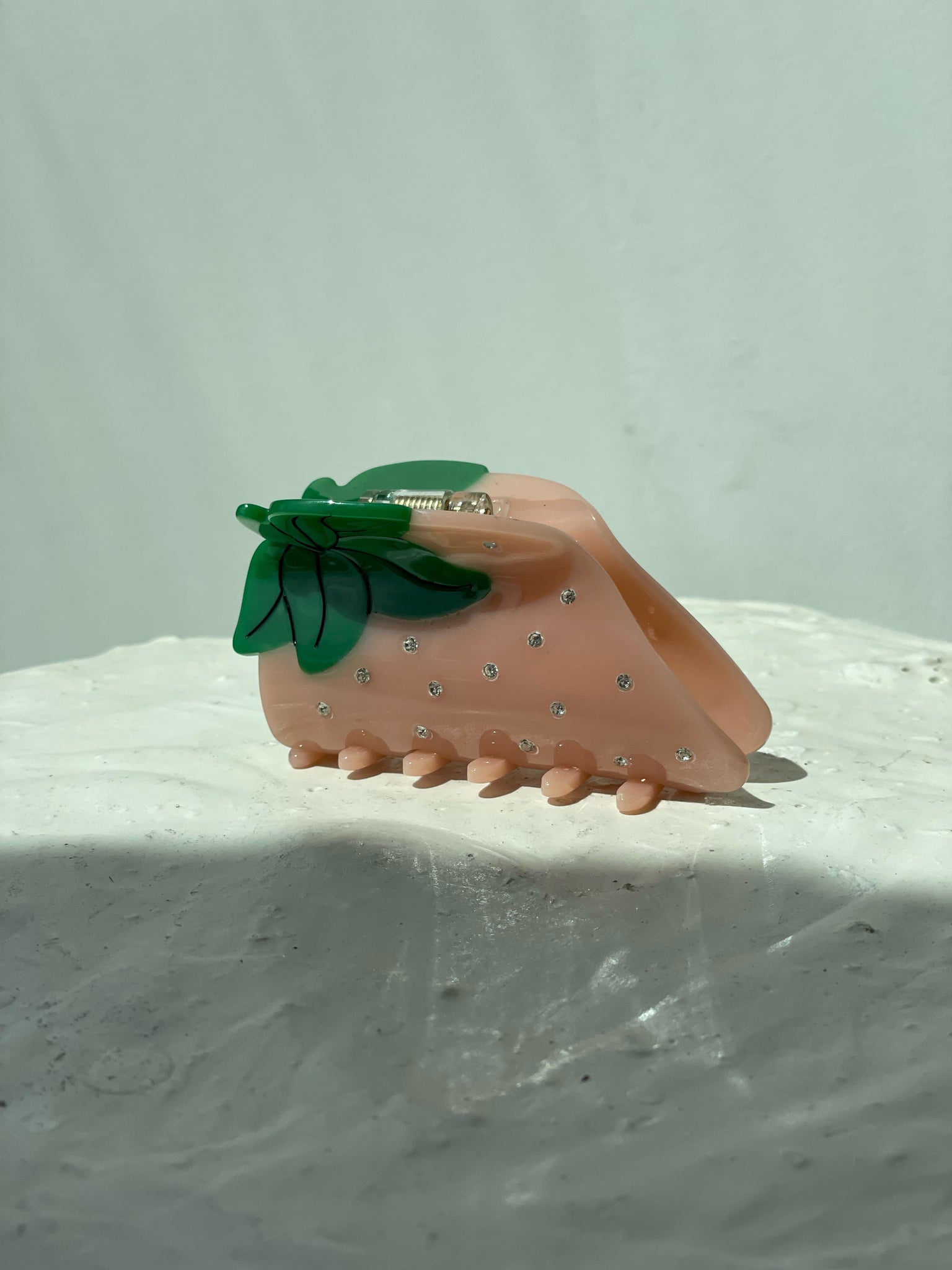 STRAWBERRY GLAM HAIR CLAW