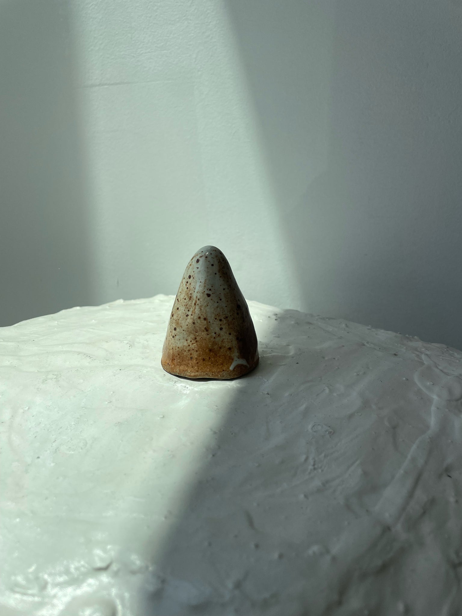 VINTAGE CERAMIC PAPERWEIGHT