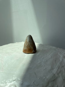 VINTAGE CERAMIC PAPERWEIGHT
