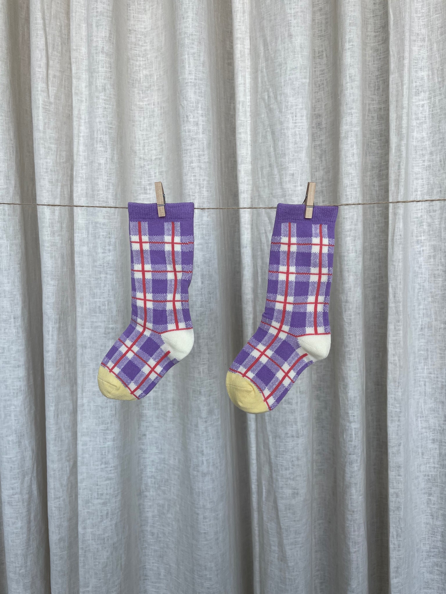 KITSCHY PLAID BB SOCKS