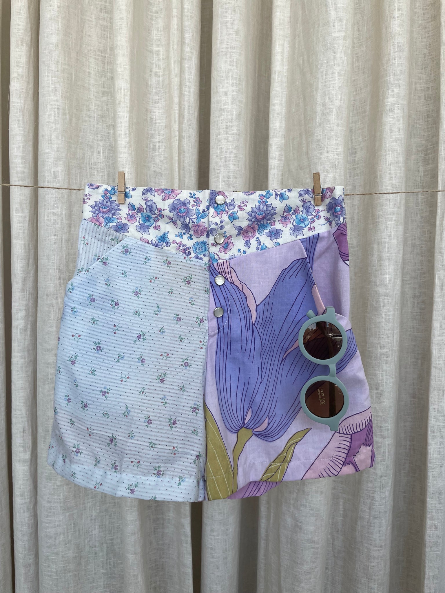 HIGH WAISTED TULIP SHORTS