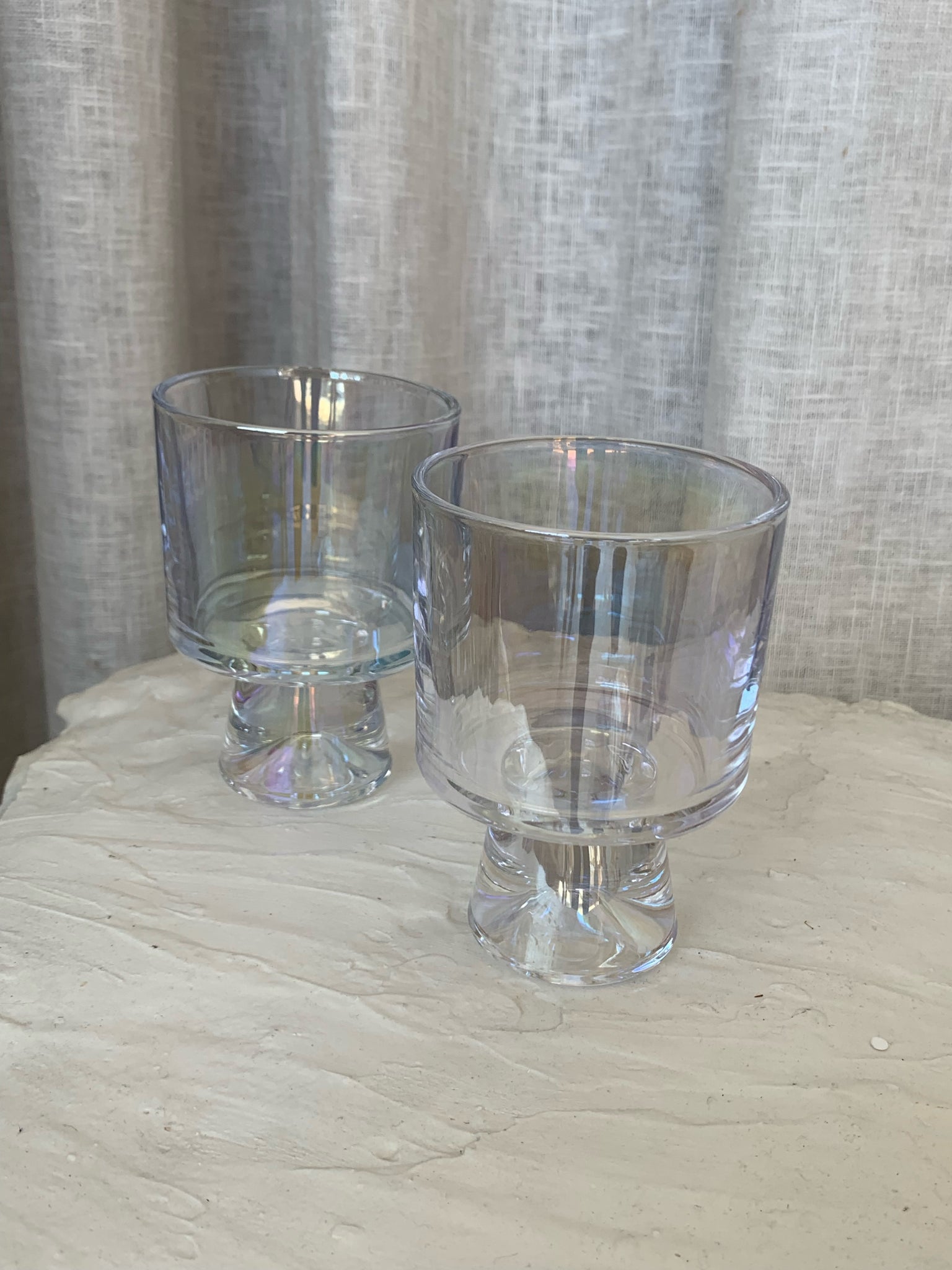 IRIDESCENT STACKING CUPS