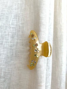 SWEET SUMMERTIME HAIR CLAW
