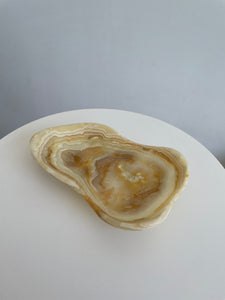 REYNA ORGANIC ONYX DISH