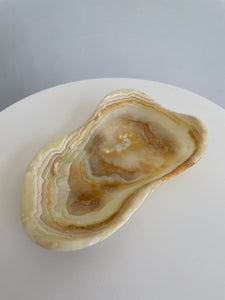 REYNA ORGANIC ONYX DISH