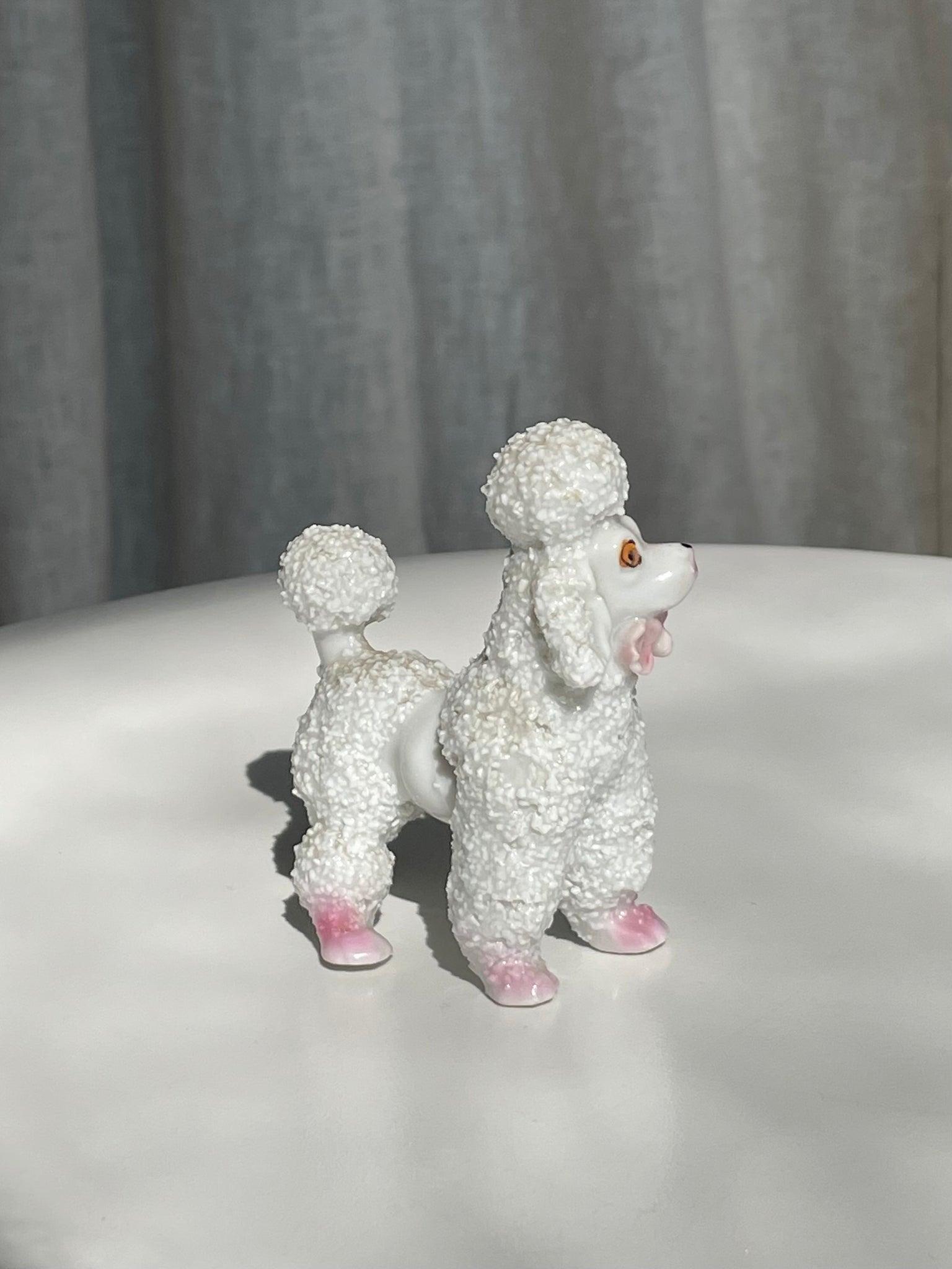 VINTAGE GLASS POODLE FIGURINE