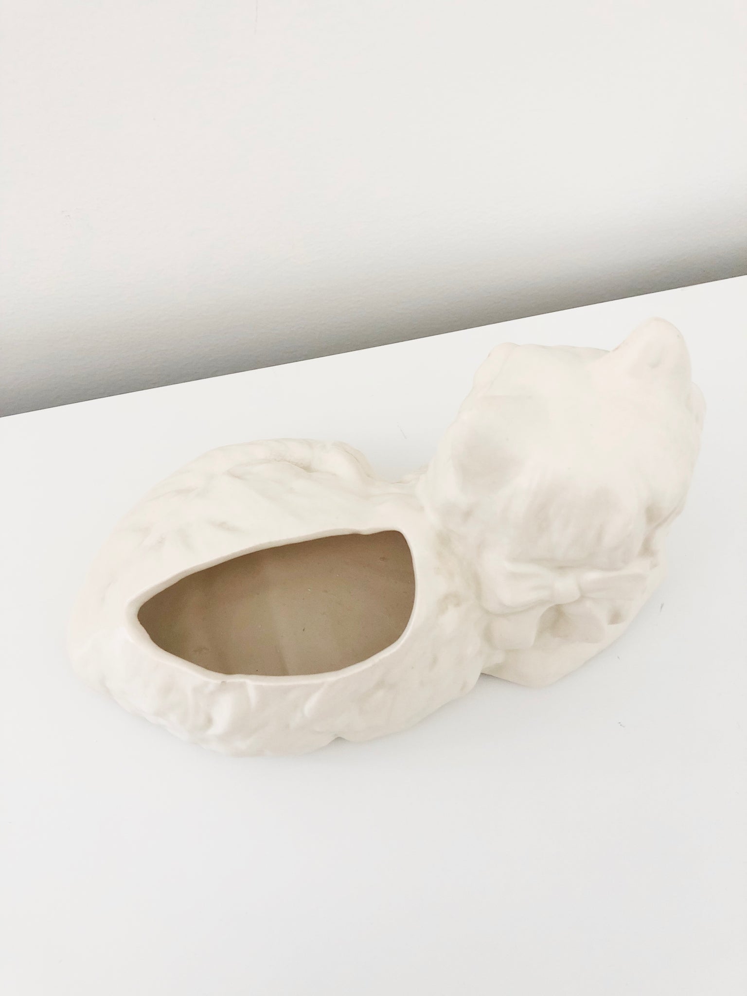 VINTAGE CAT PLANTER