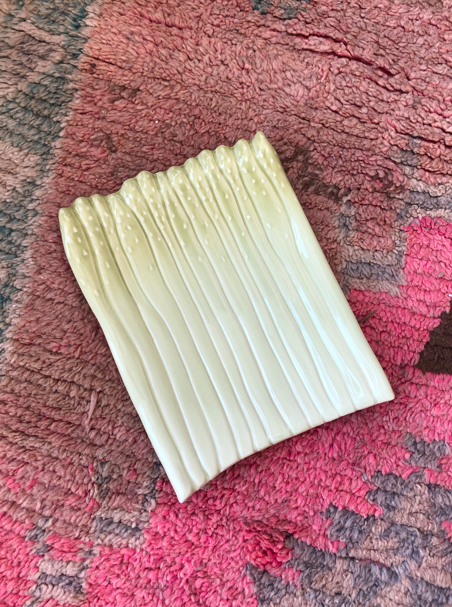 VINTAGE ASPARAGUS TRAY