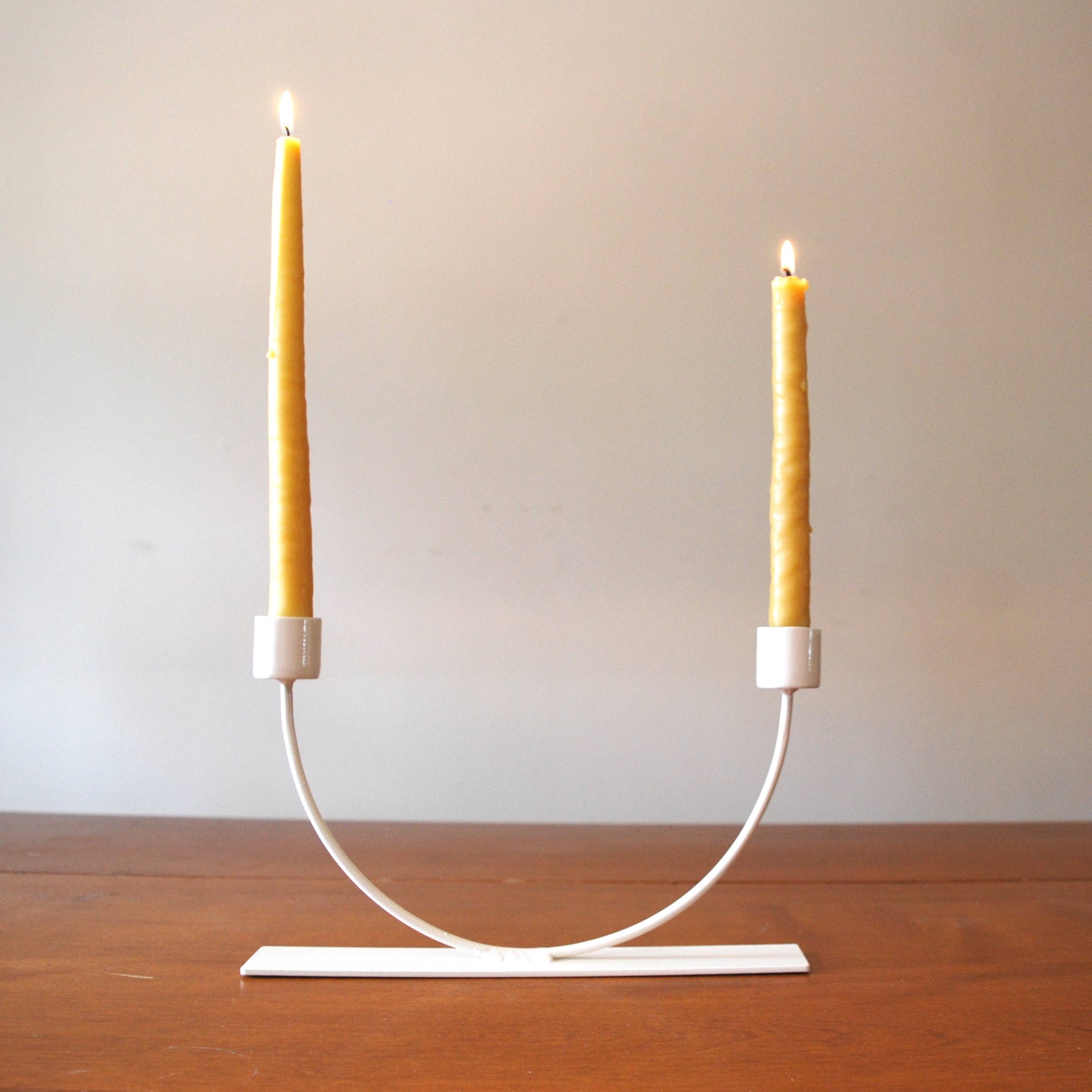 U CANDLESTICK HOLDER - CREAM
